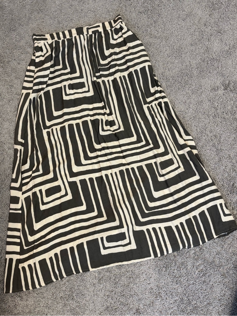 Nordstrom MELLODAY Black and White L Geometric Maxi Skirt
